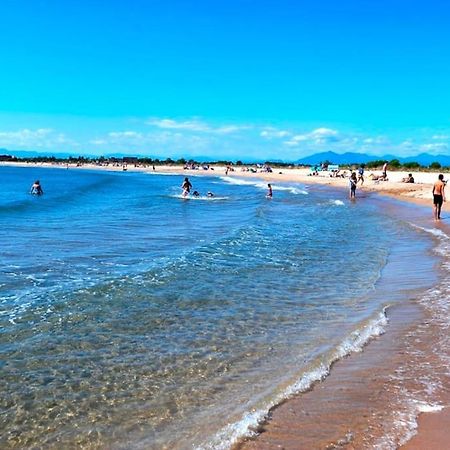 Lindo Apartamento Con Vistas Al Puerto Mistral Empuriabrava Exterior foto